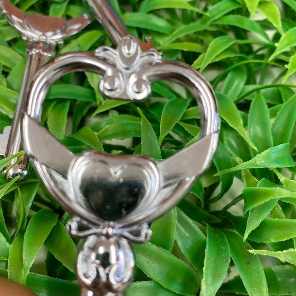 KATE ASPEN bundle Skeleton key to my heart bottle opener ! - Picture 6 of 11